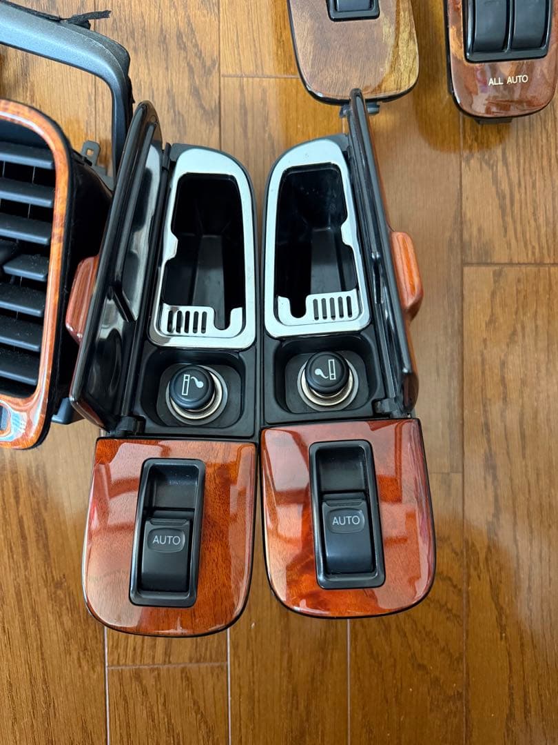 20セルシオ後期 エアコン吹き出し口 ウッドパネル 内装品