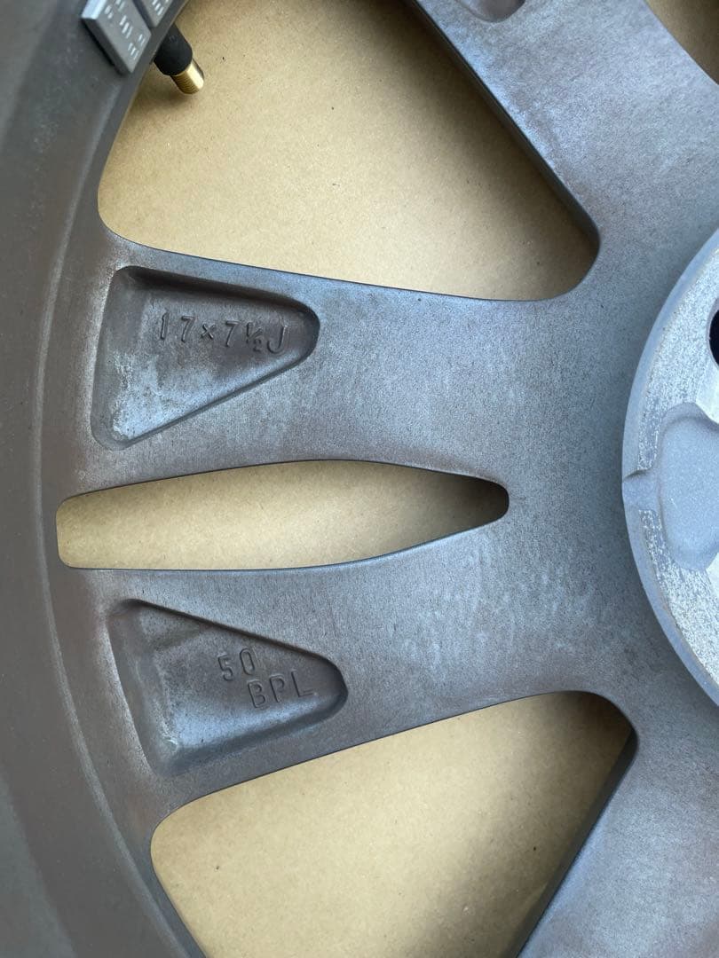 カローラツーリング純正17インチホイール