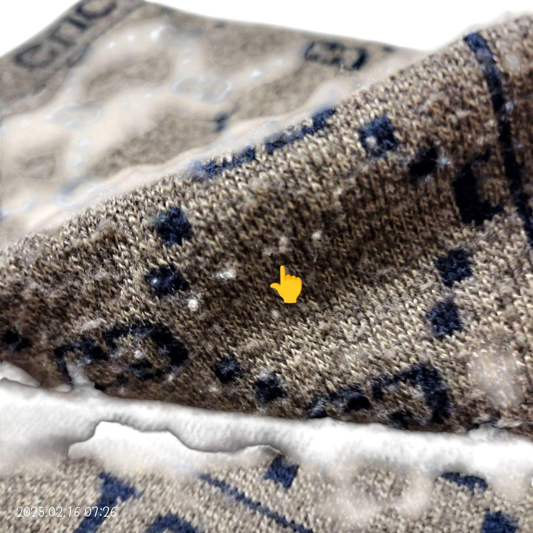 ⑫GUCCI リバーシブルマフラー