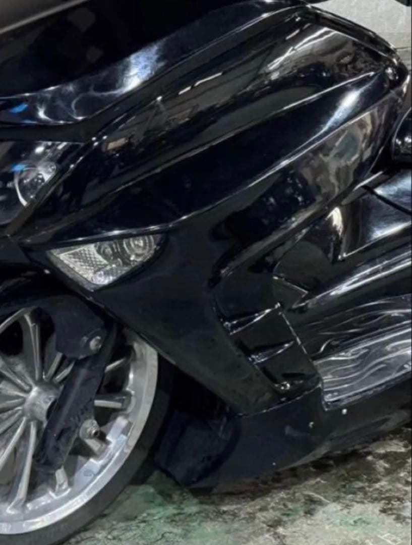 マジェスティ250 4D9 サイドカウル　SG20J ビビッドパワー？