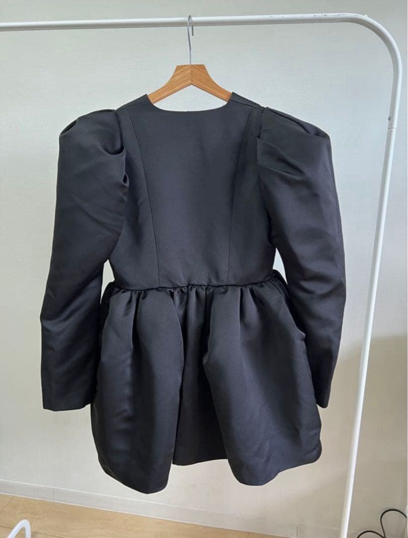 【sさま専用】Bibiy DOROTHY PUFF DRESS BLACK