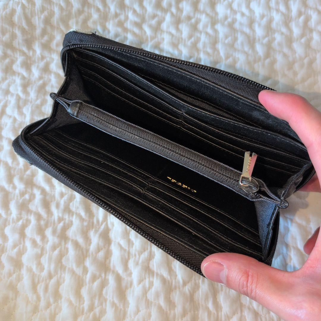 DIESEL　ディーゼル　長財布　デニム地　ブルー　ラウンドジップ　パッチワーク