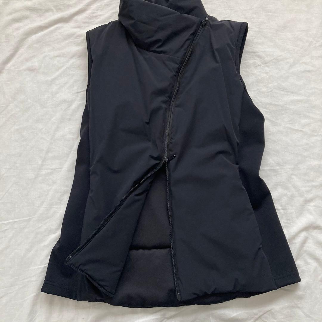 美品✨ Chacott チャコット　中綿　ベスト ダブルジップ　ブラック　M