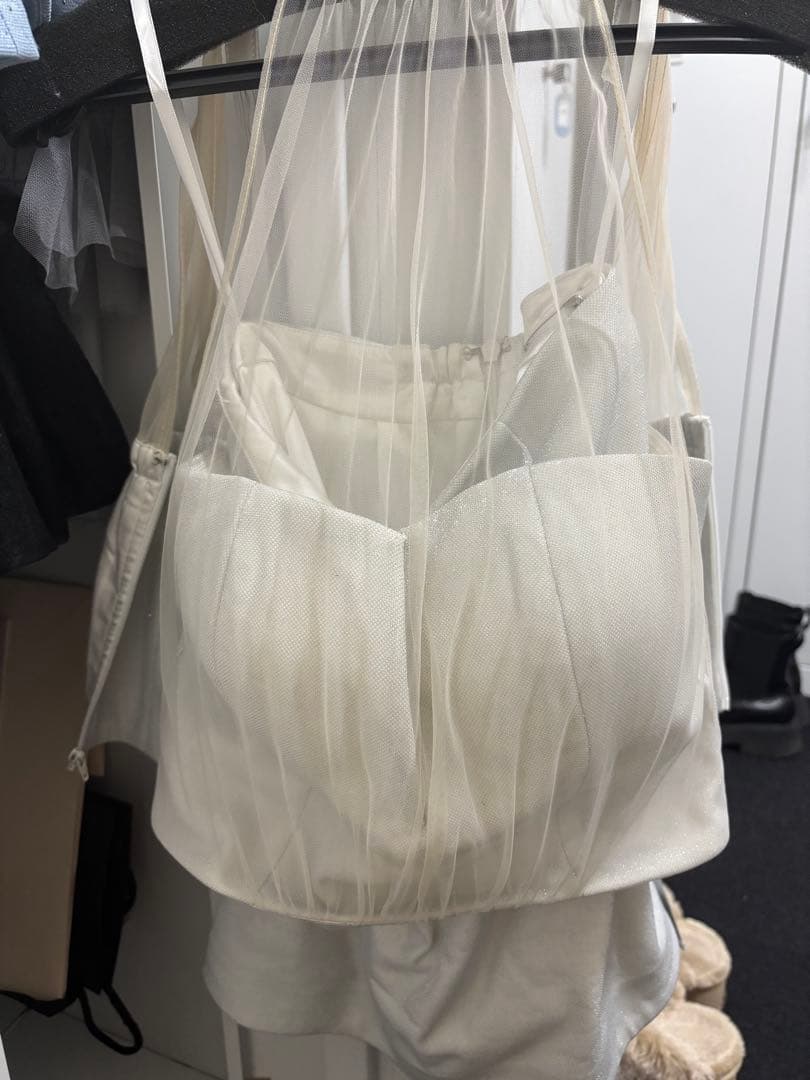 ローブドフルールグロッシー ホルターネックxラメニットセットアップドレス