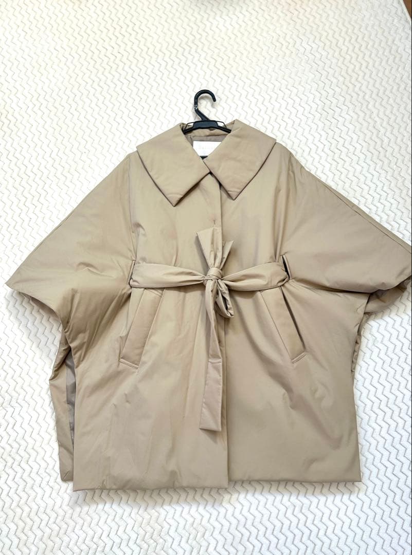 ★TOMORROWLAND ★パデットツイル ベルテッドポンチョ　ベージュ
