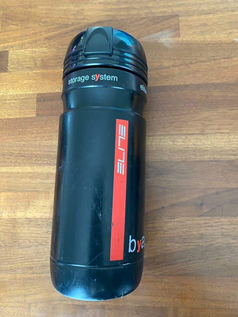 パンク修理用品セット（Elite ボトル/チューブ/CO2/充填/簡易工具）