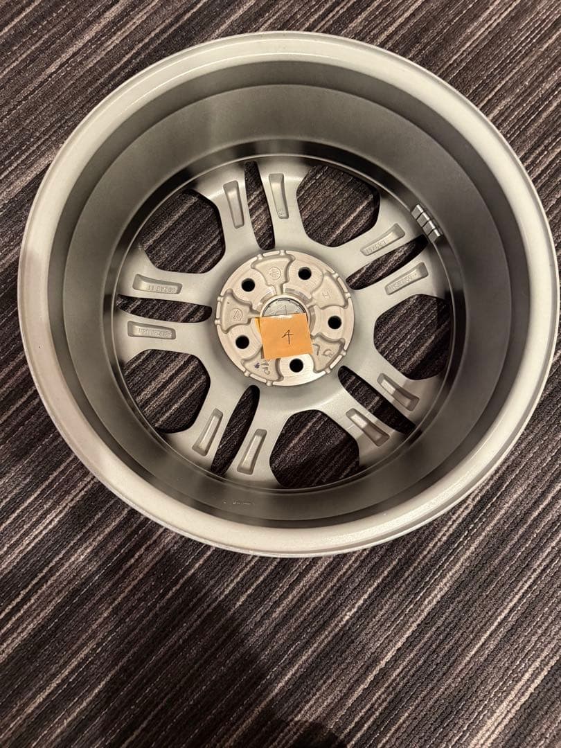 新車外し ZC33Sファイナルエディション ホイール4本 リアエンブレム付き