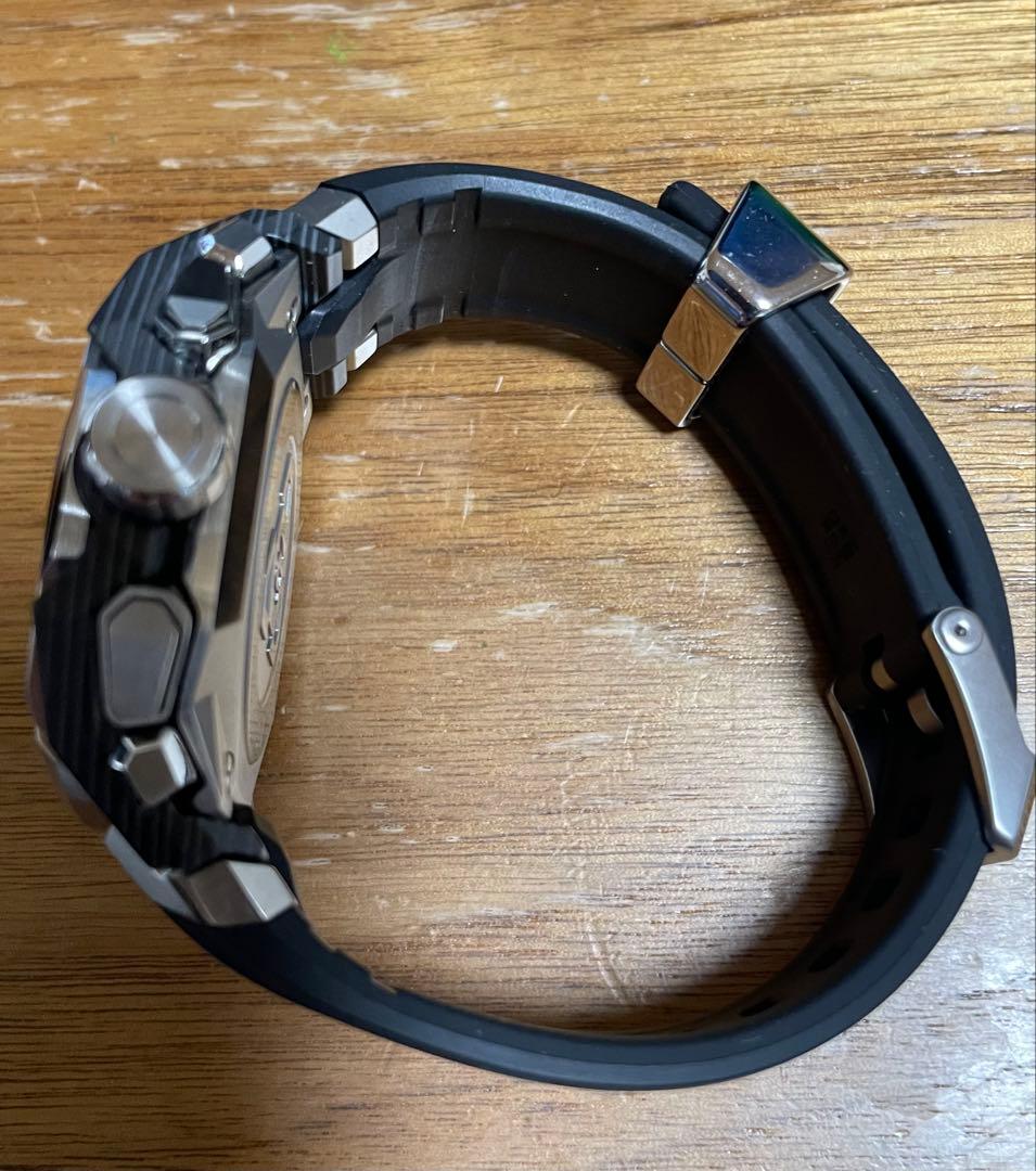 カシオGショック　MTG-B4000-1AJF 電波ソーラー腕時計　MT-G