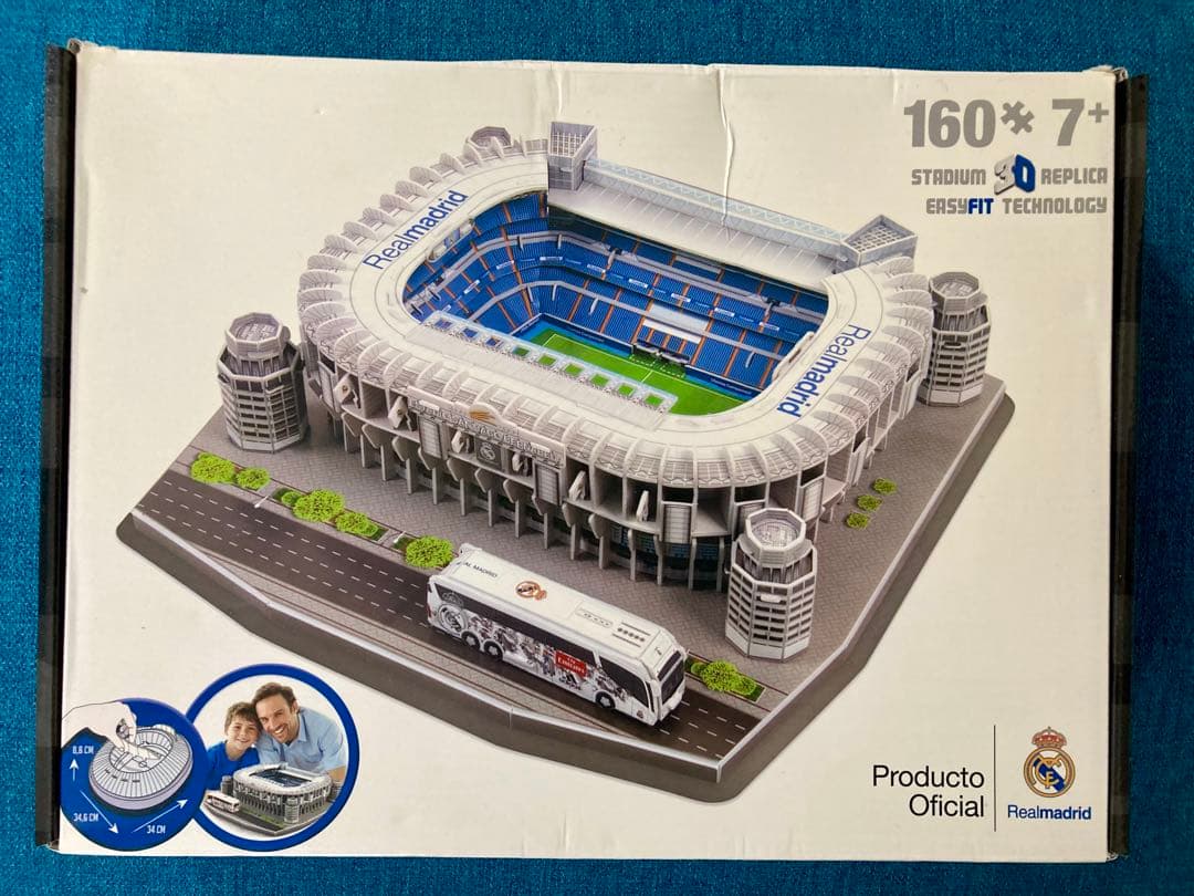 激レア　レアル・マドリード サッカースタジアムレプリカ
