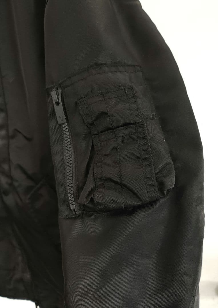 【美品】Uniqlo +J ハイブリッドダウンオーバーサイズMA-1 ブラックM