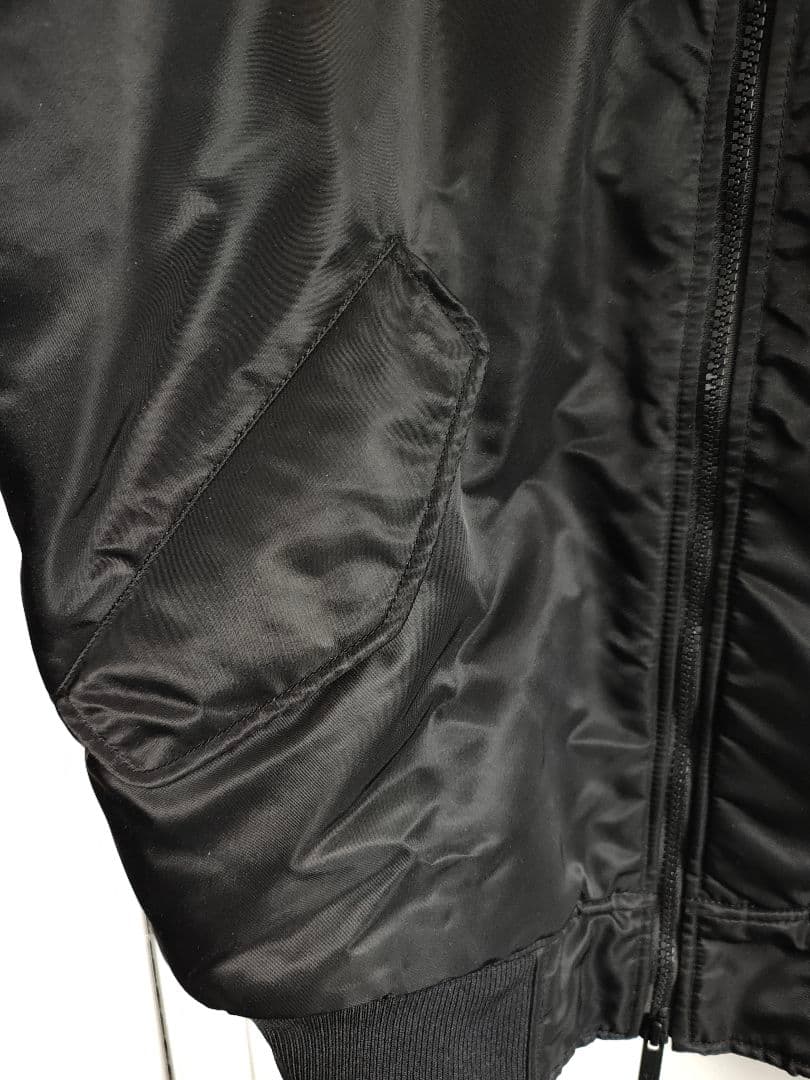 【美品】Uniqlo +J ハイブリッドダウンオーバーサイズMA-1 ブラックM