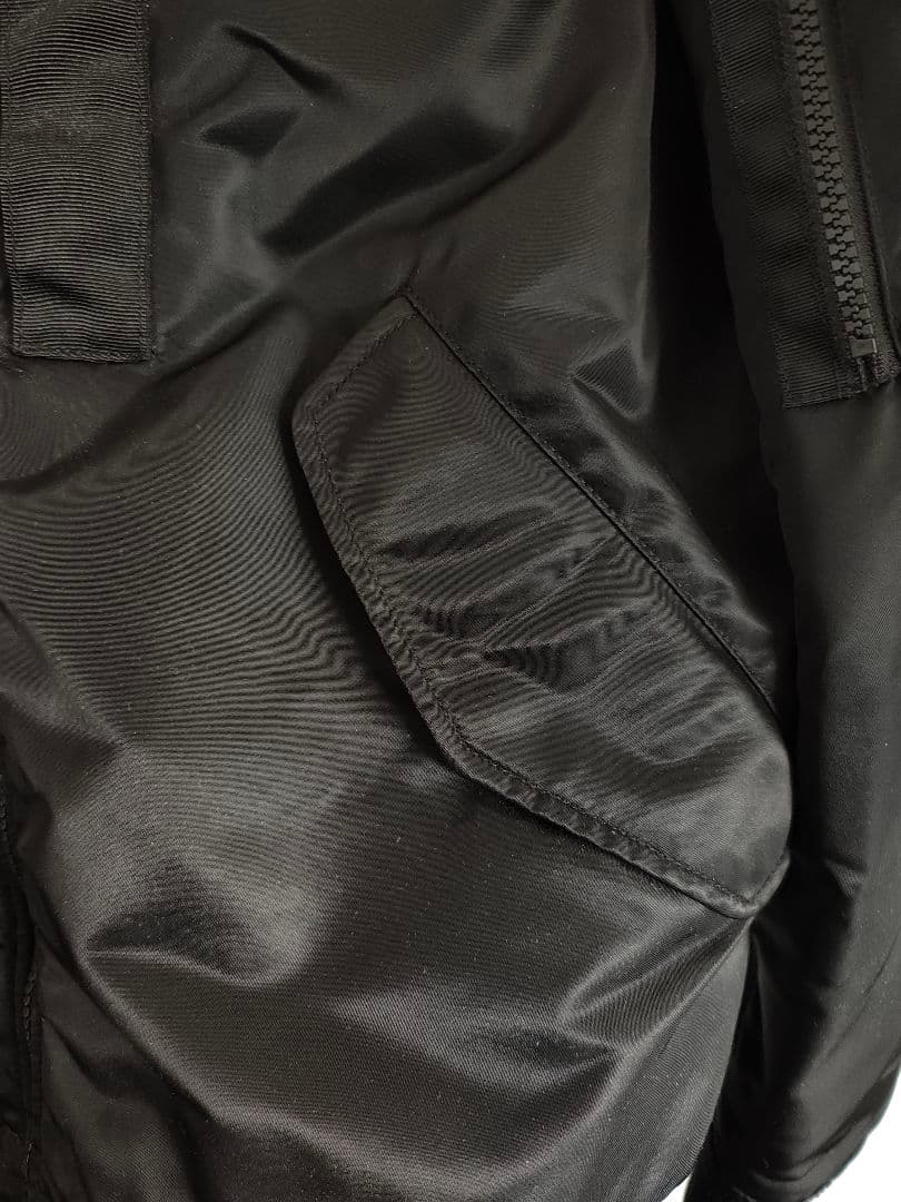 【美品】Uniqlo +J ハイブリッドダウンオーバーサイズMA-1 ブラックM