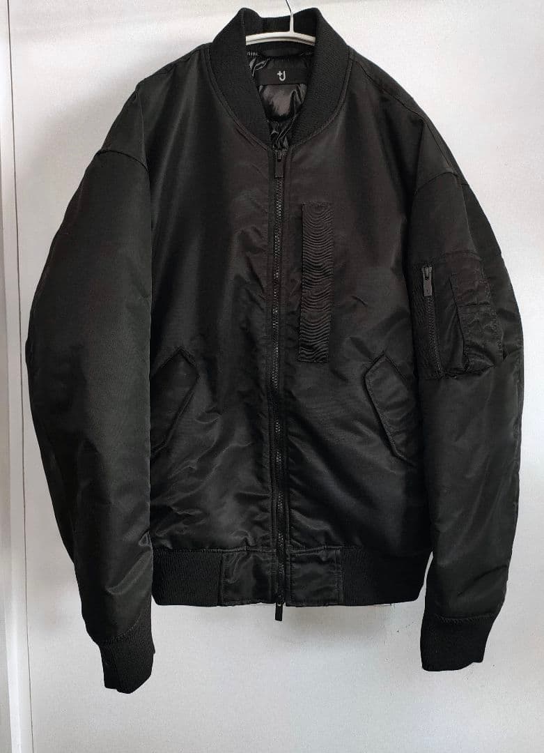 【美品】Uniqlo +J ハイブリッドダウンオーバーサイズMA-1 ブラックM