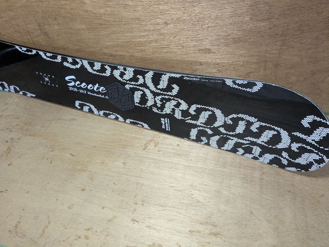 Scoote D.R.D.スクーター145 SCOOTERスノーボード 初心者