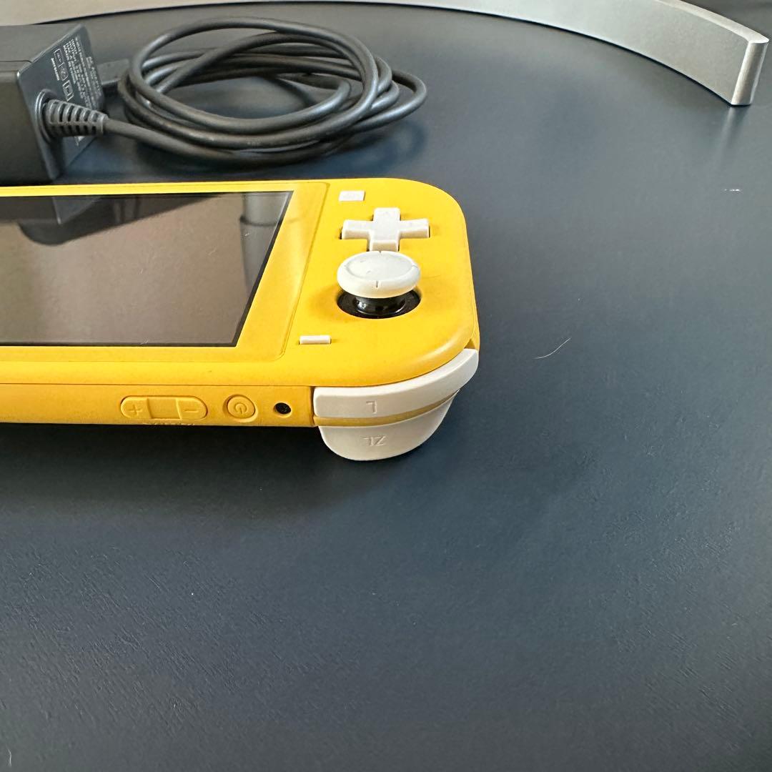 Nintendo Switch Lite イエロー 本体 充電器付き