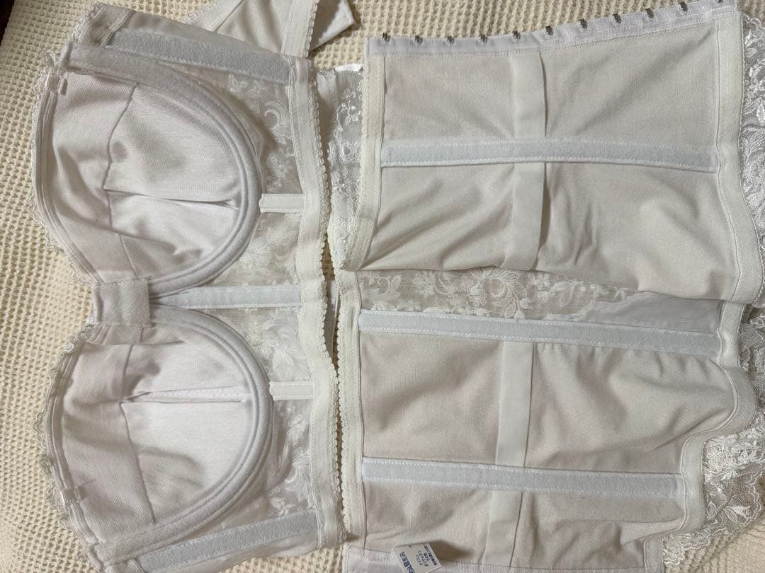 Halさん　セモアブライダルインナー