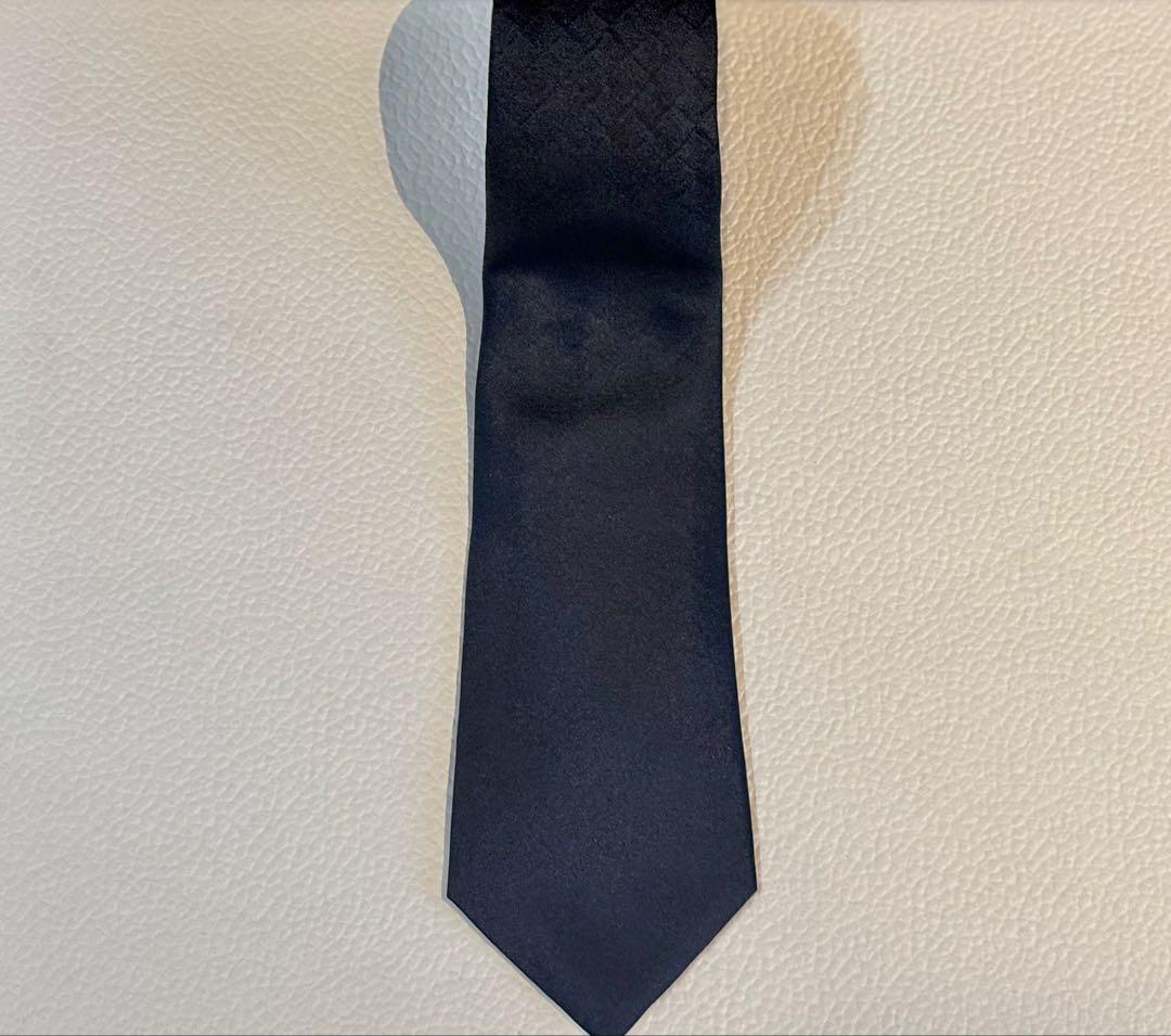 BOTTEGA VENETA ダークブルー イントレチャート　ネクタイ