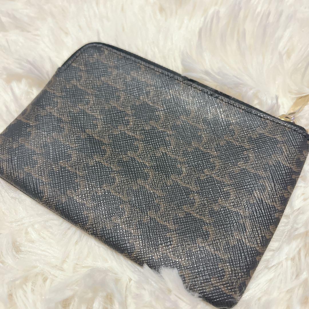 ルイ様 鑑定済・美品セリーヌ　トリオンフ　ロゴ　フック付き　ケース　PVC