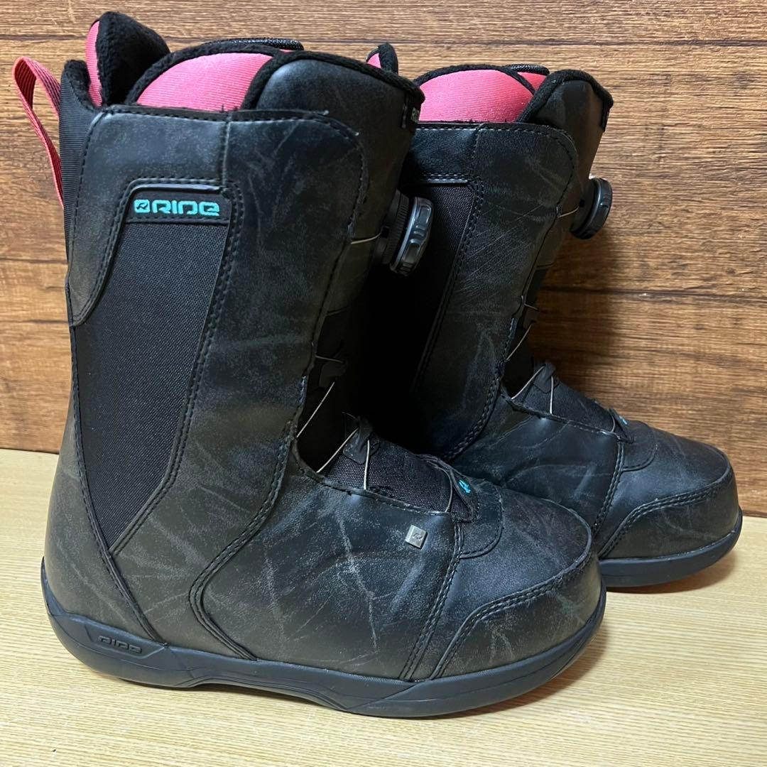 SWIVEL　RIDE レディース スノーボード3点セット　142cm かわいい