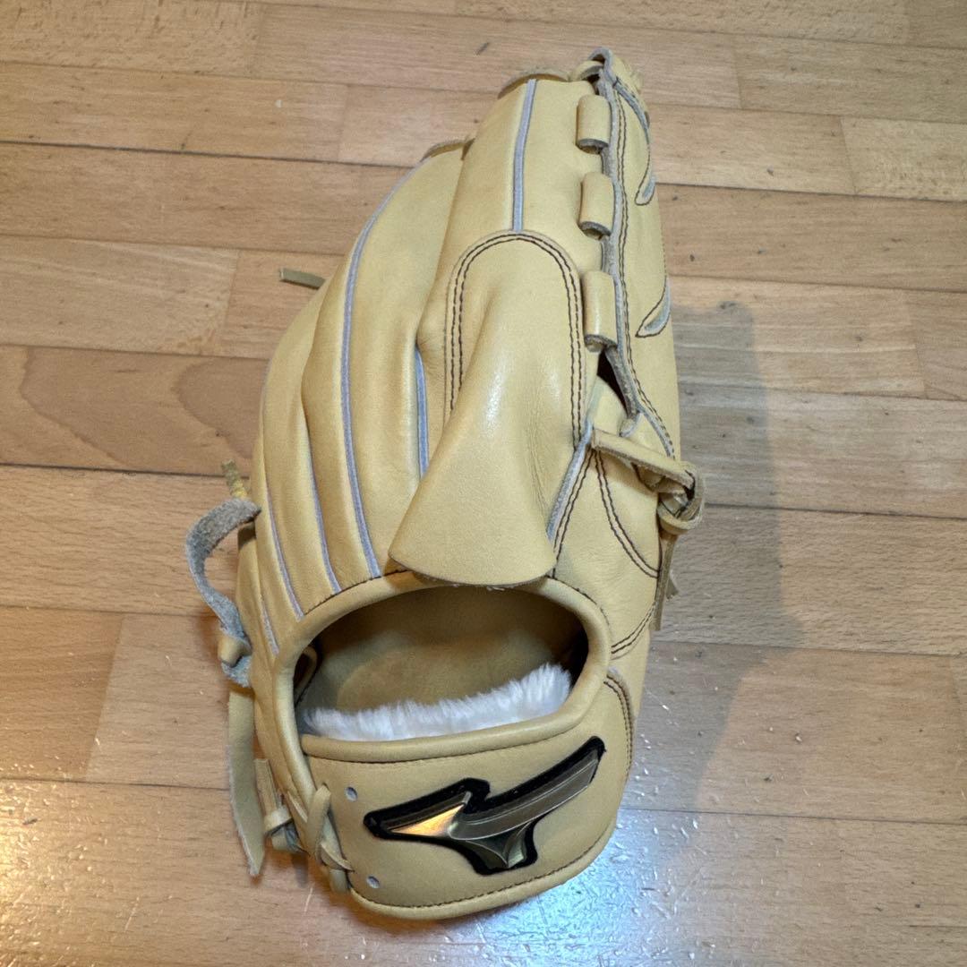 MIZUNO Global Elite 軟式グローブ 右投　投手用