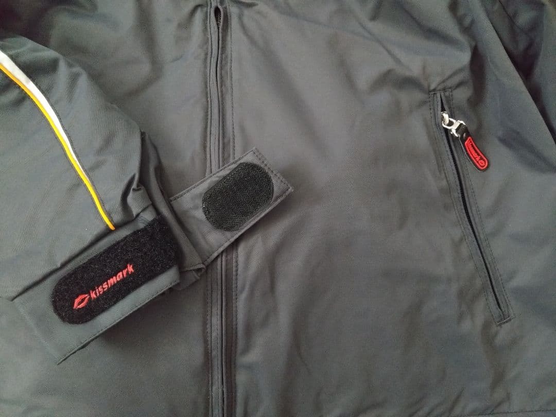 キスマーク 上下ウエア