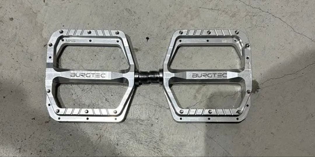 Burgtec MK5 シルバー / バーグテック