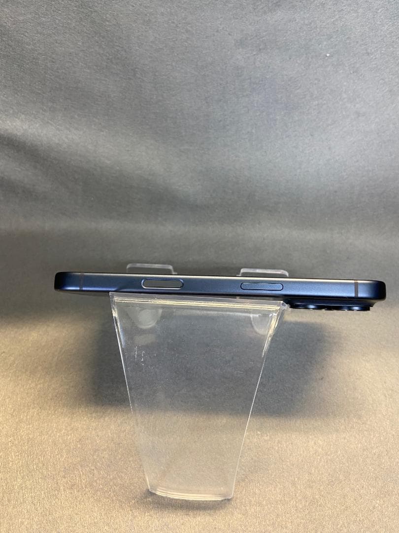 新品同様 Appleストア版 SIMフリー iPhone17 Pro 256GB