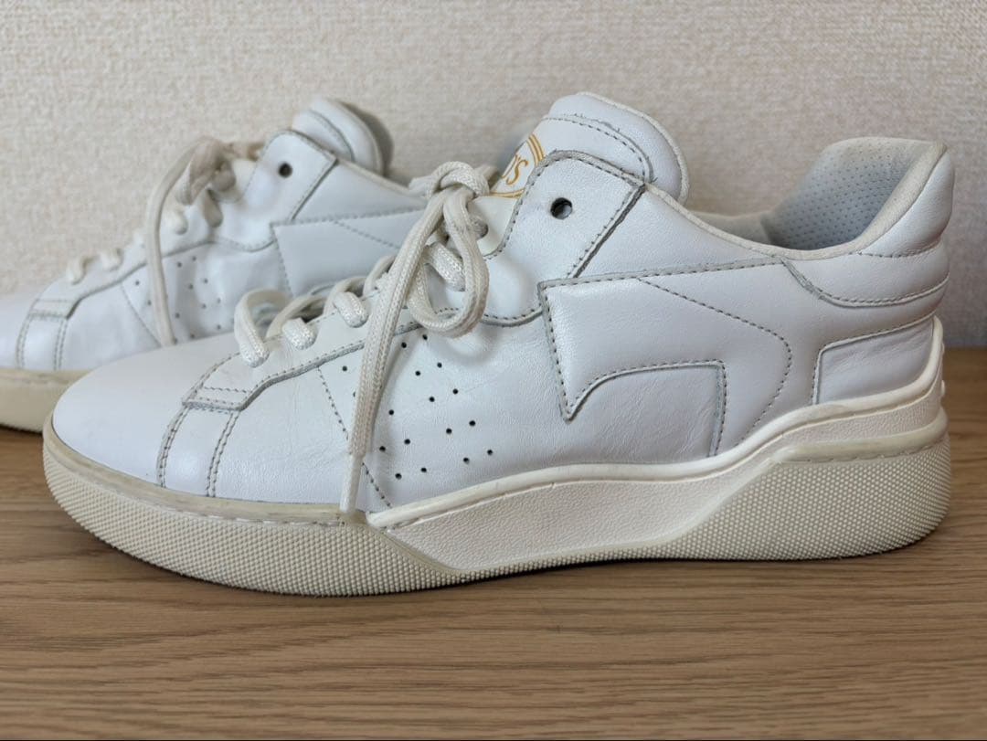 TOD'S ホワイトレザー スニーカー