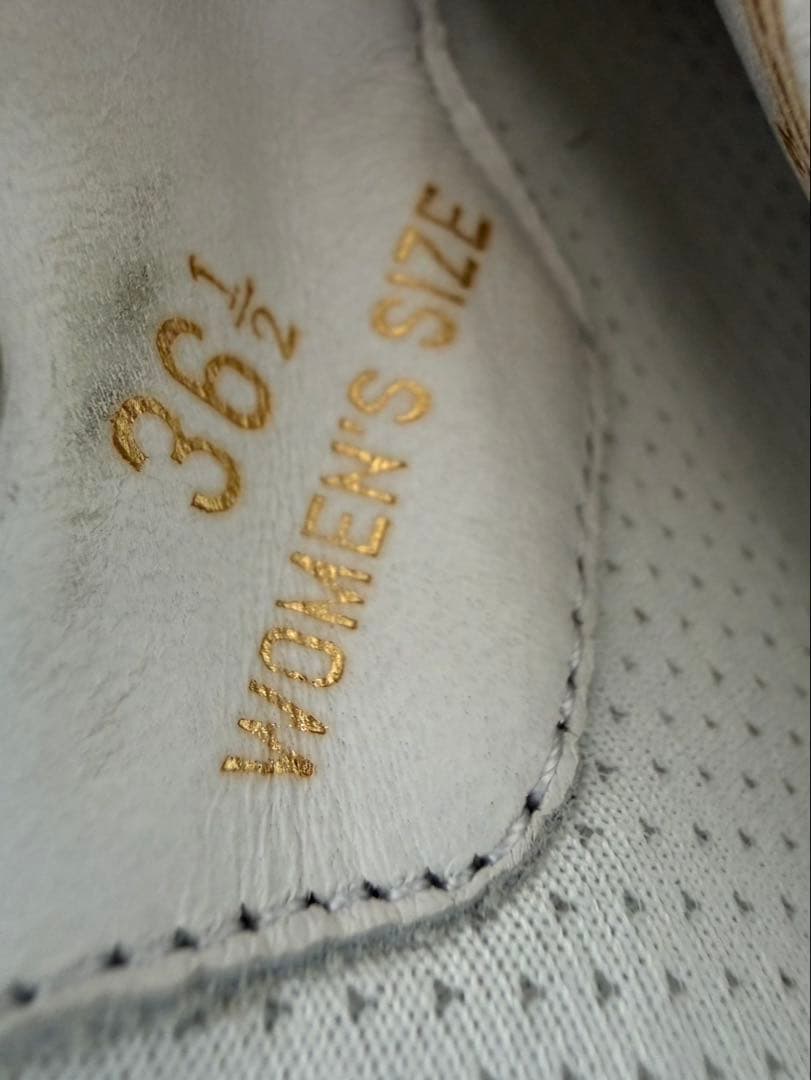 TOD'S ホワイトレザー スニーカー