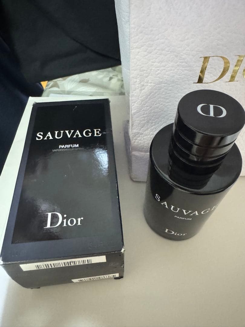 Dior Sauvage パルファム 100ml 箱付き