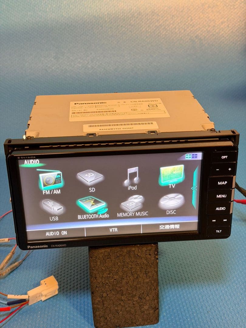 パナソニック ストラーダ ★CN-RA06WD★2019年 ★バックカメラ付き