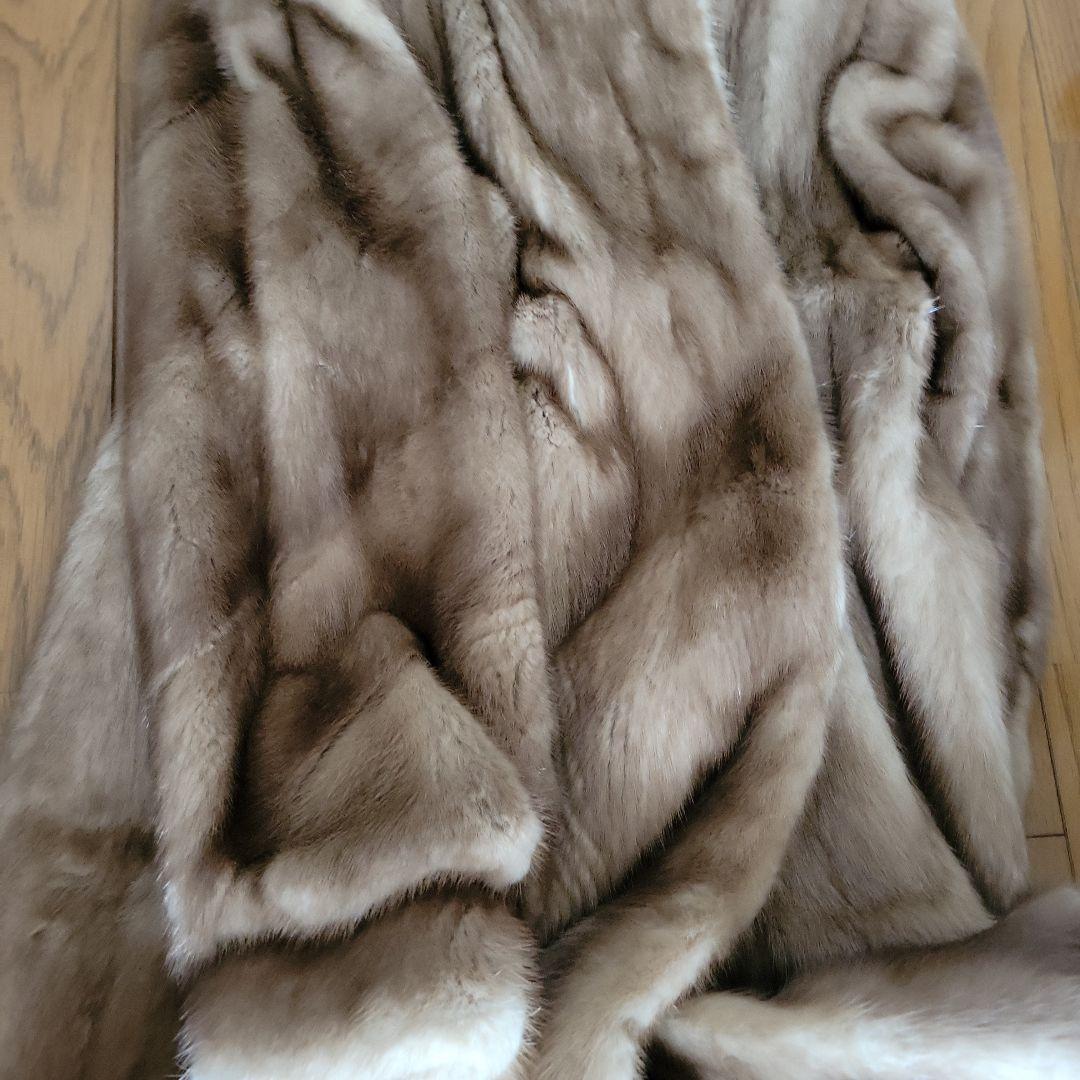 ブラウン毛皮ロングコート