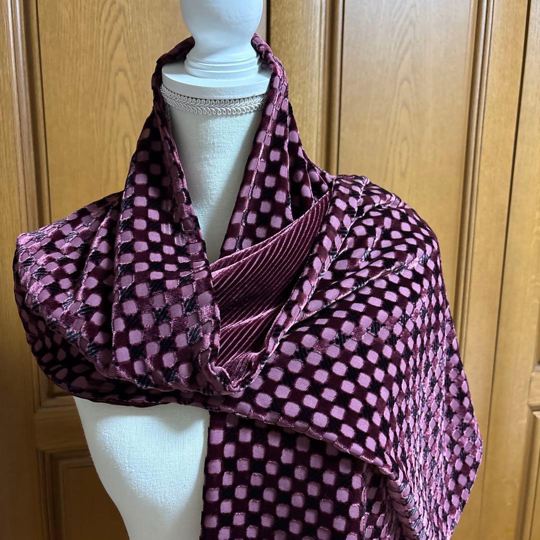 ジョルジオアルマーニ男女兼用ワインレッド 柄 マフラー