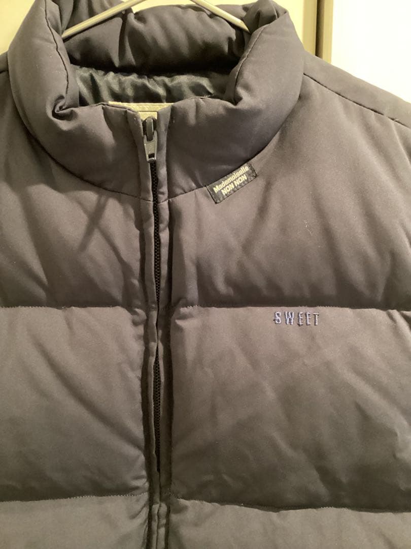 マドモアゼルノンノン　ネイビー ダウンベスト