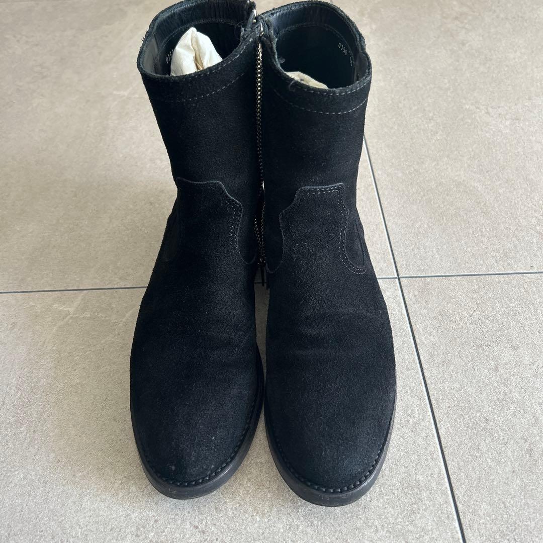 大人気　美品アンユーズド【UNUSED】のスエード皮のジップアップ　ブーツ