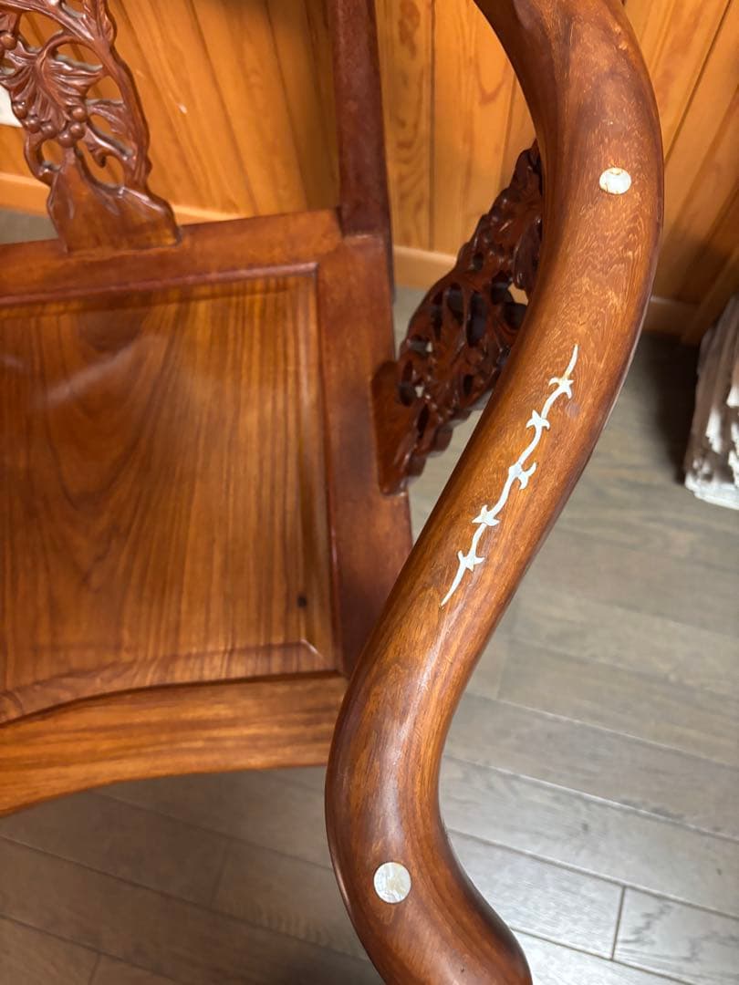 m*7様 美品　アジアンスタイル 木製椅子 螺鈿細工②