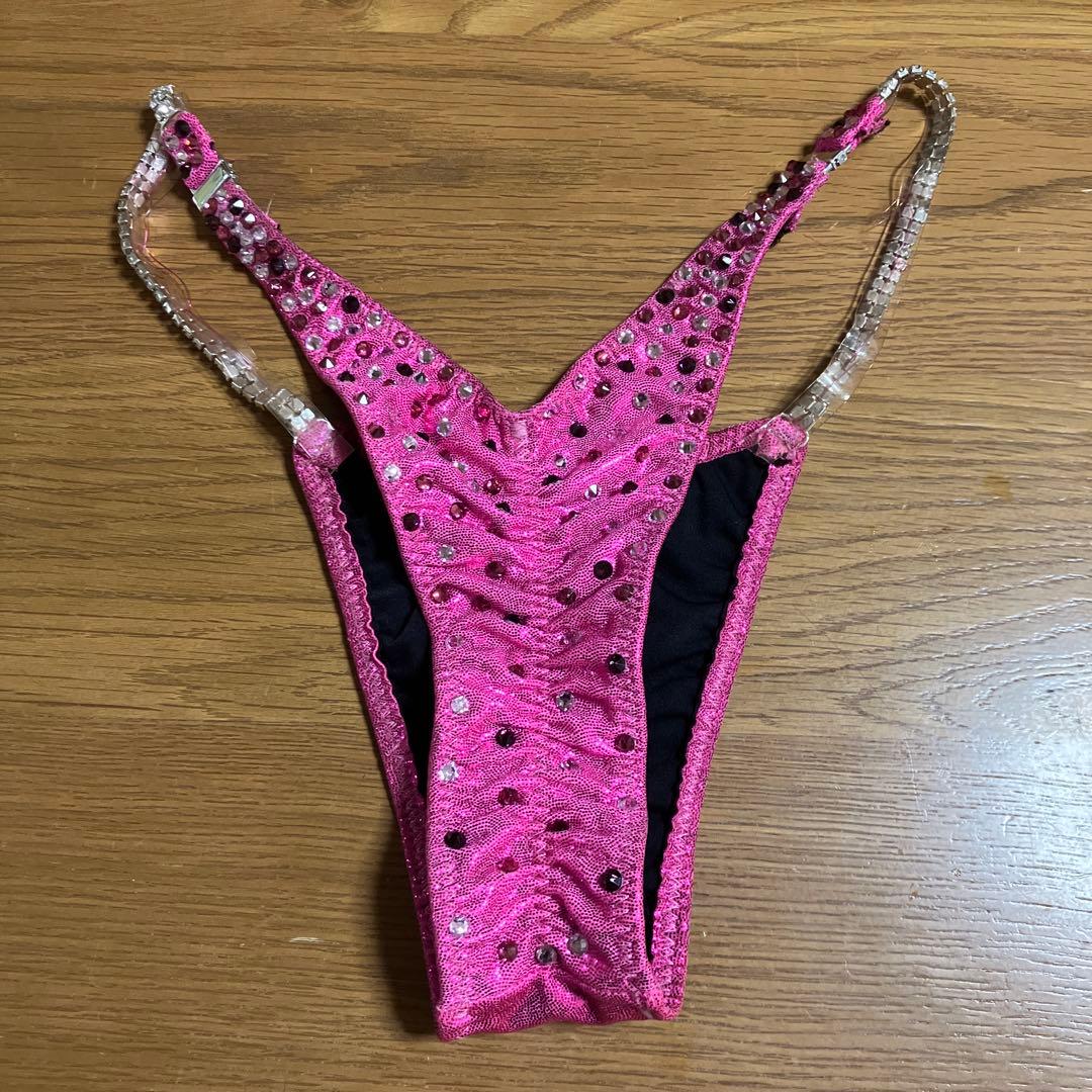 コンテスト競技用ビキニ