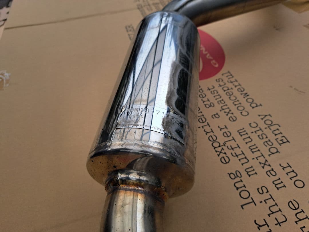 60ハリアー　ガナドールマフラー