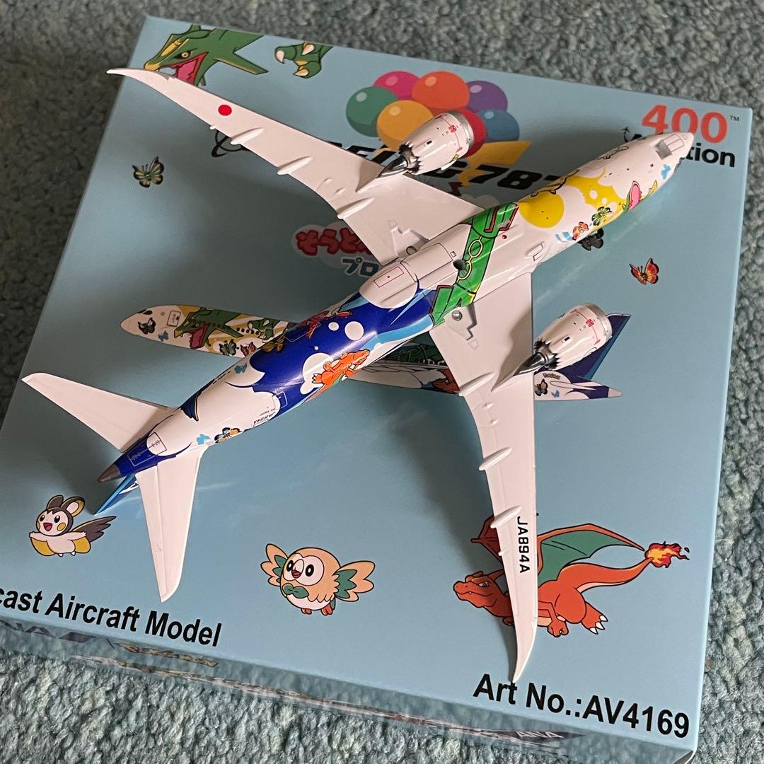 ANA 787-9 全日空 ピカチュウジェット av スタンド付き