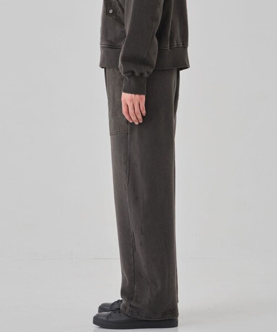 【united tokyo】ピグメントダイ　バレルベイカーパンツ　ダークグレー