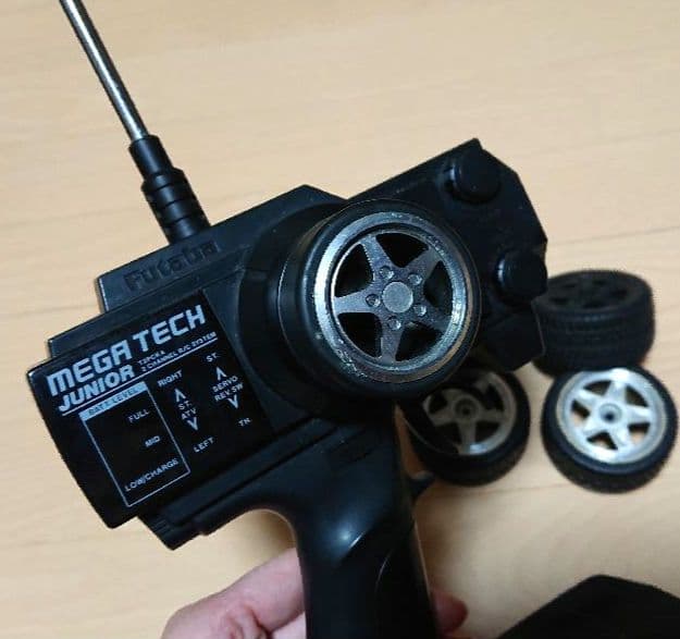 ラジコン エンジンカー Audi