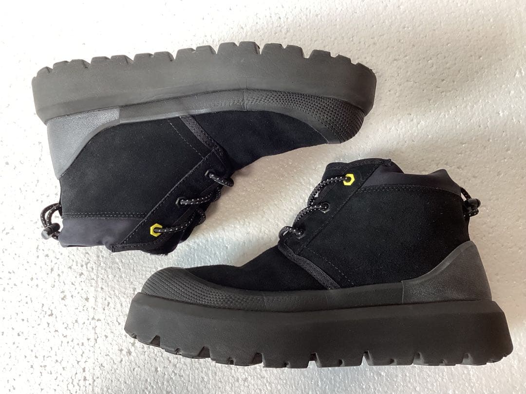 UGG アグ　Neumel Weather Hybrid 25cm