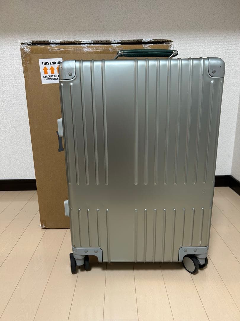 バッグ INV1811STP Cool Gray 36L