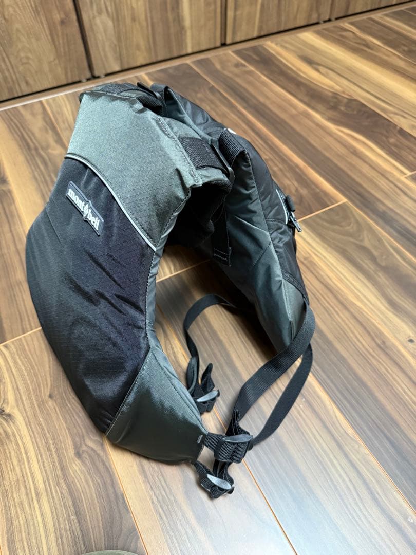 モンベル　アクアバット　ライフジャケット