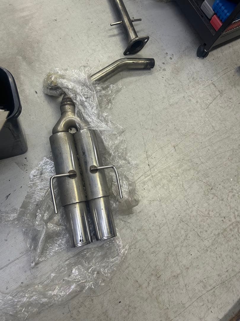 200系クラウン　ワンオフ　センスブランド　ステンレス製リアピース