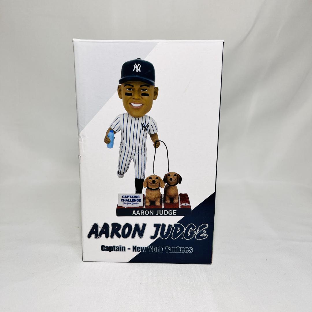【世界500体限定・非売品】アーロン・ジャッジwith Dogs ボブルヘッド