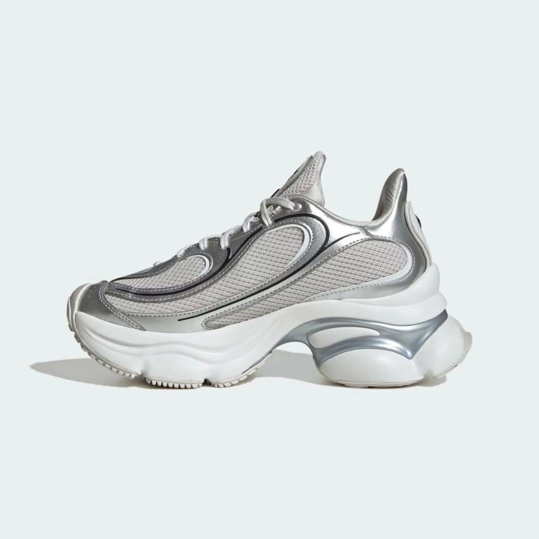 日本完売！24.5cm adidas☘️OZVENUZ opv67 ki0557