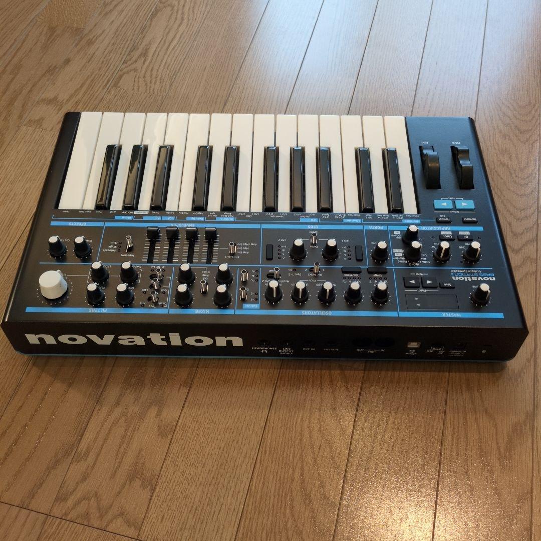 ​【美品・ケース付】Novation Bass Station II シンセ