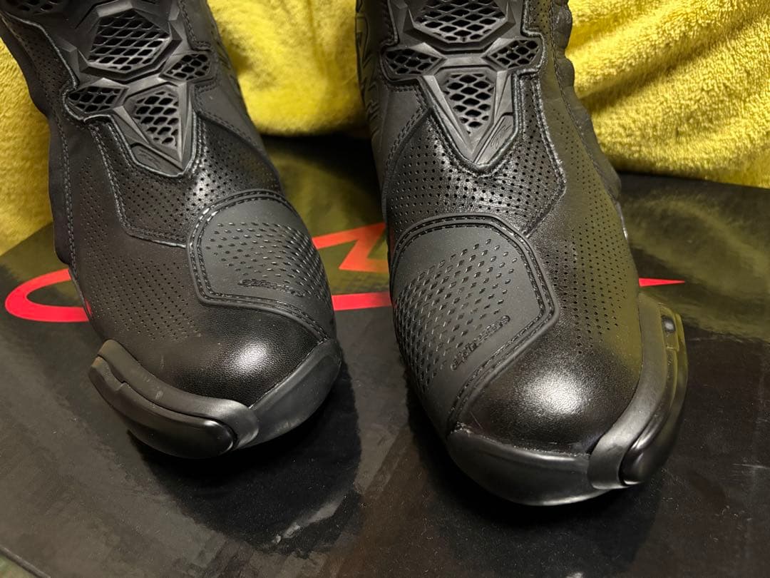 alpinestars スーパーテックR クシタニ