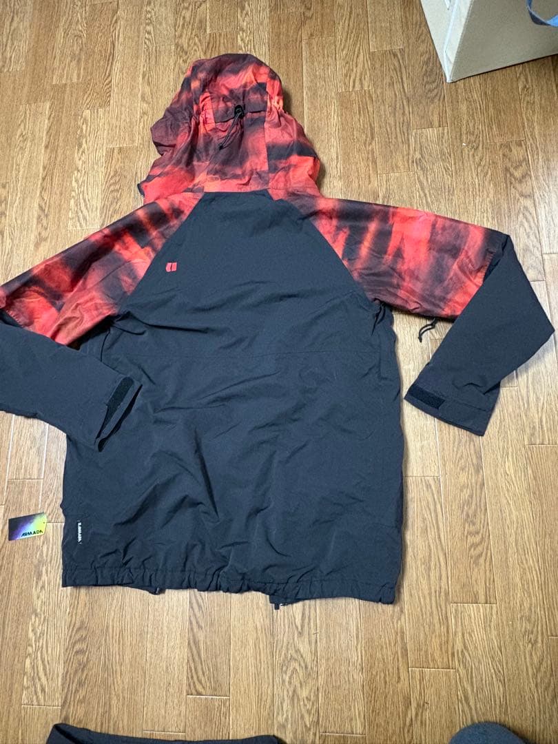 M*a様 【美品/送料込み】Armadaジャケットとパンツセット 防水力/保温性